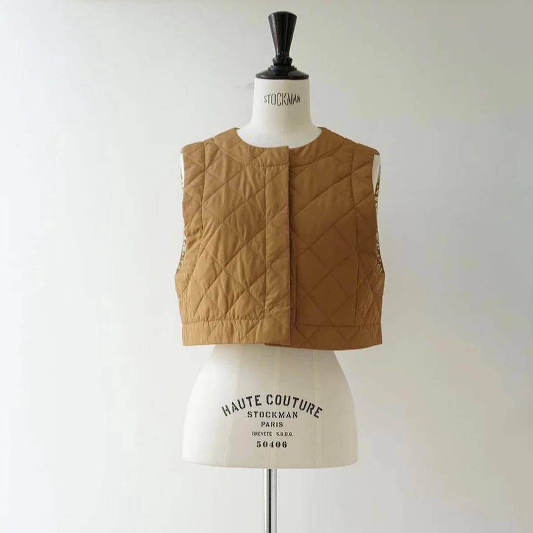 Porter des boutons キルティングリバーシブルショートジレ