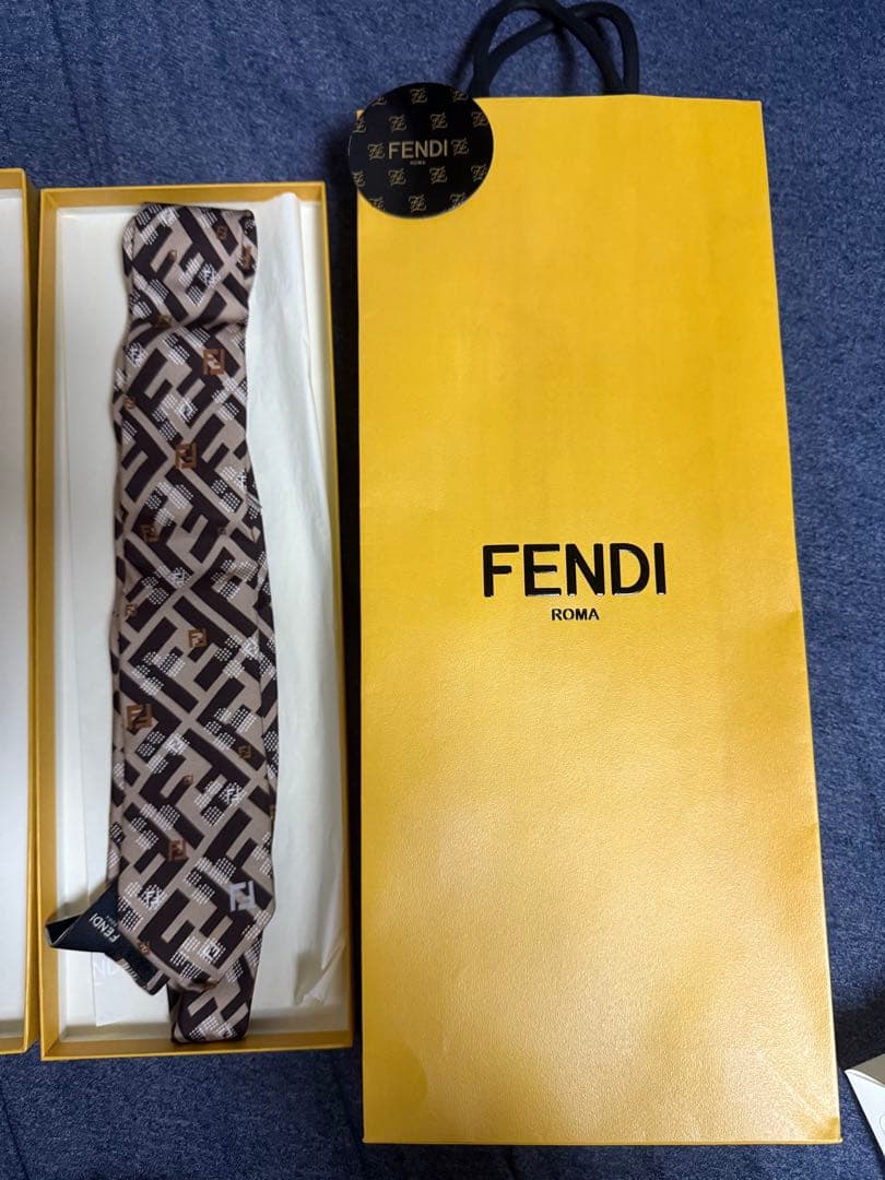 FENDI ロゴパターン シルクネクタイ