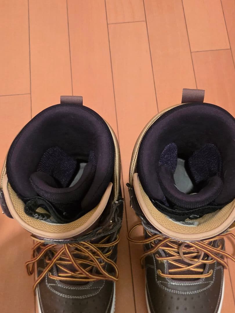 NIKE スノーボードブーツ