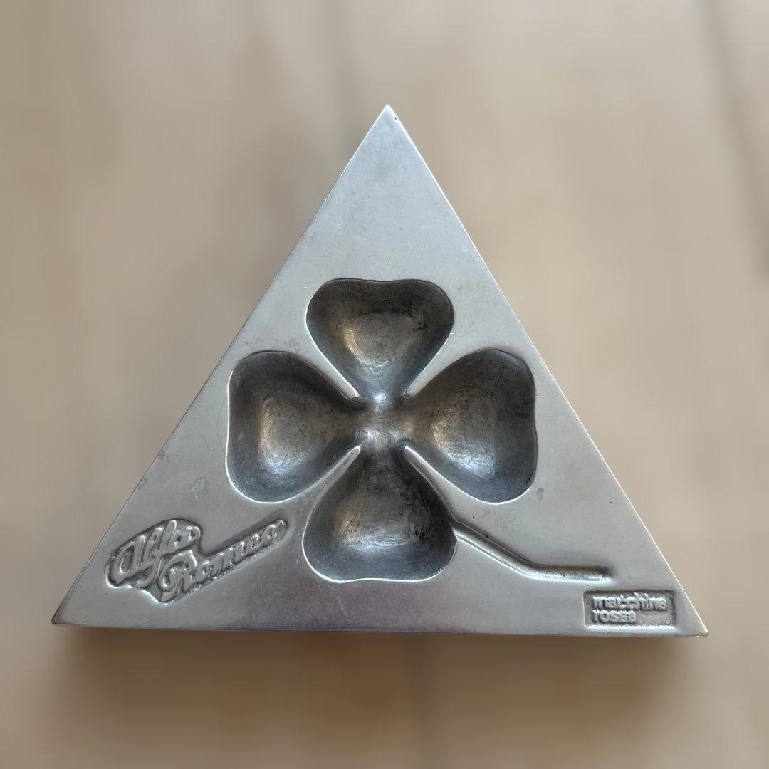 D*I様 Macchina rossa Alfa Romeoクァドリフォリオ ア