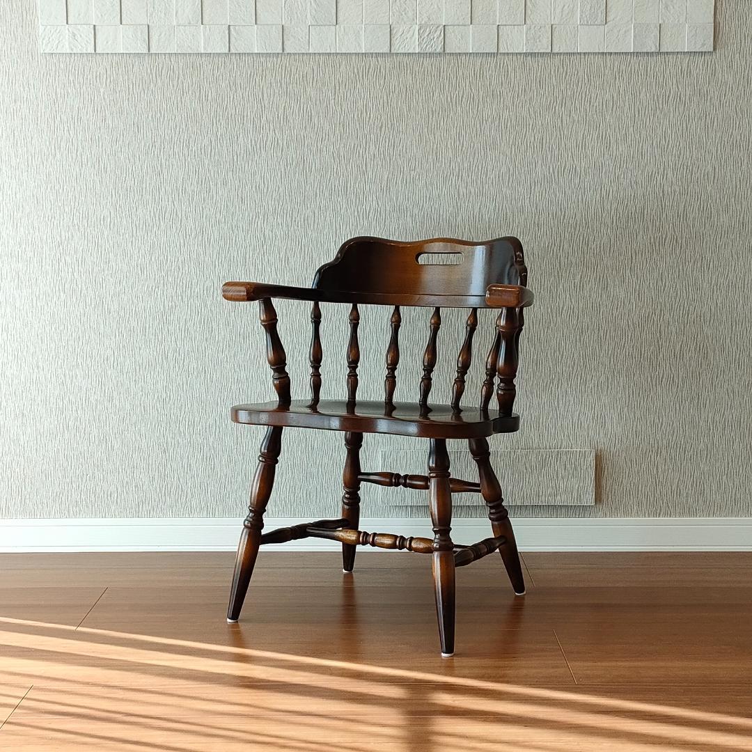 飛騨産業　アームチェア　ダイニングチェア　持ち手　ろくろ脚