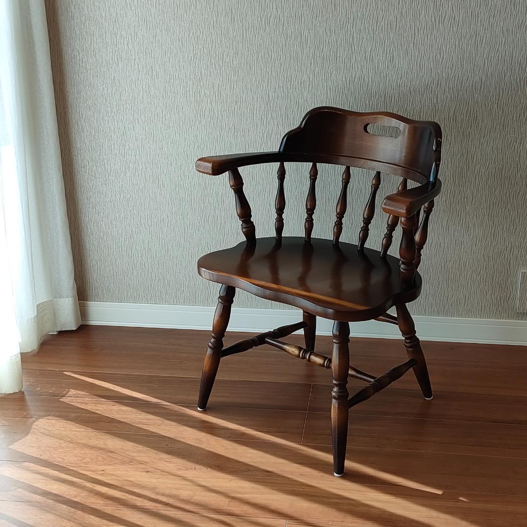 飛騨産業　アームチェア　ダイニングチェア　持ち手　ろくろ脚