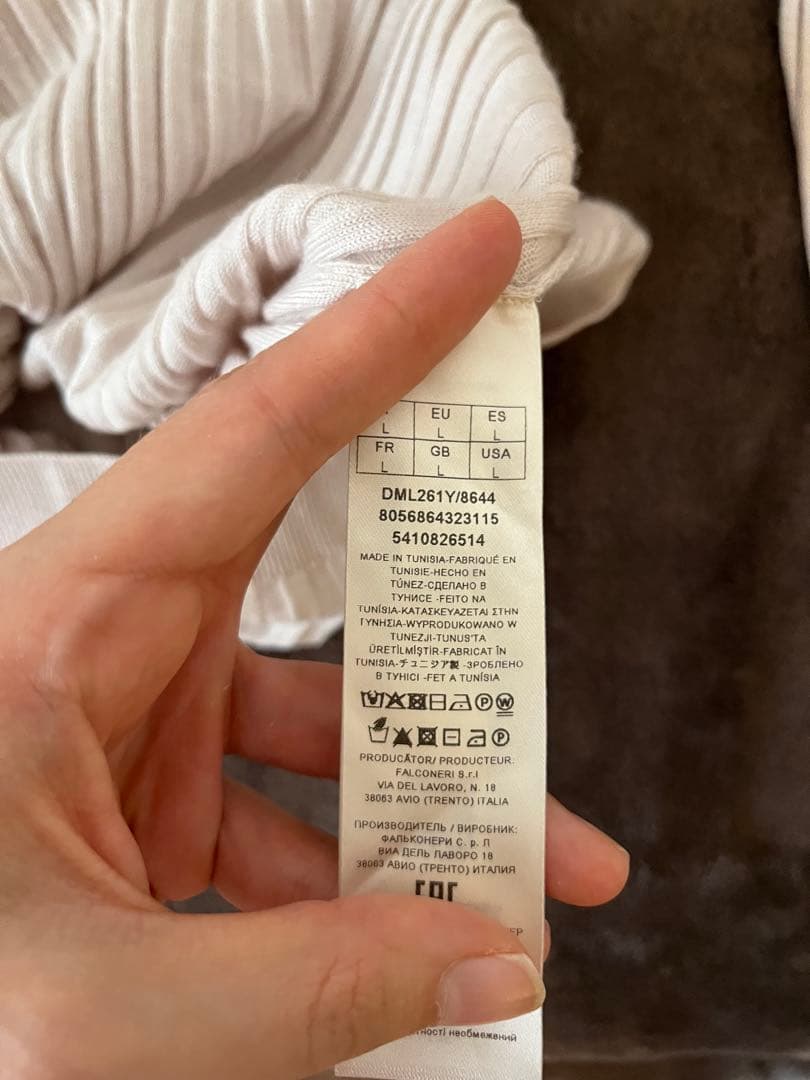 FALCONERI 100%カシミヤ タートルネックセーター