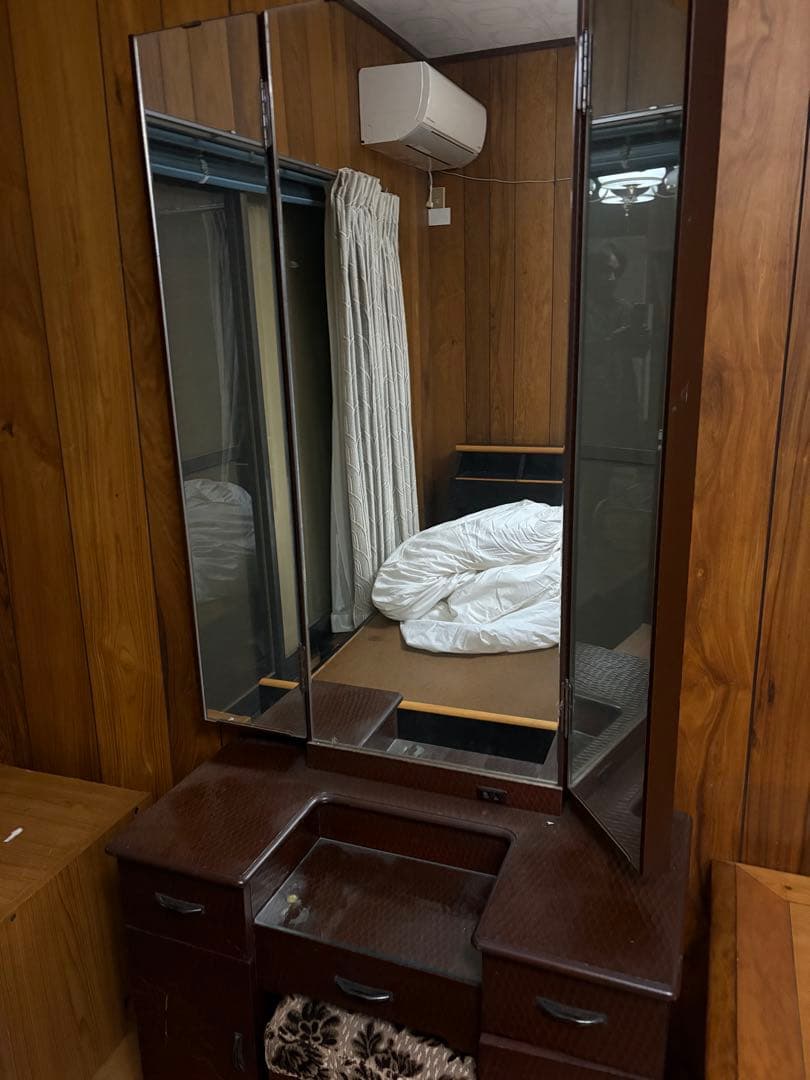 鎌倉彫　三面鏡ドレッサー