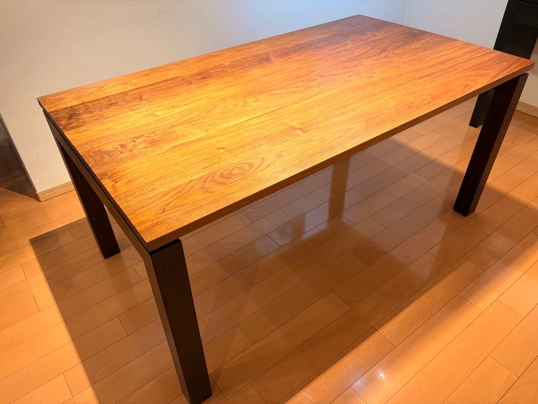 メゾンラボ⭐︎　リッツウェル/Ritzwell FVダイニングテーブル