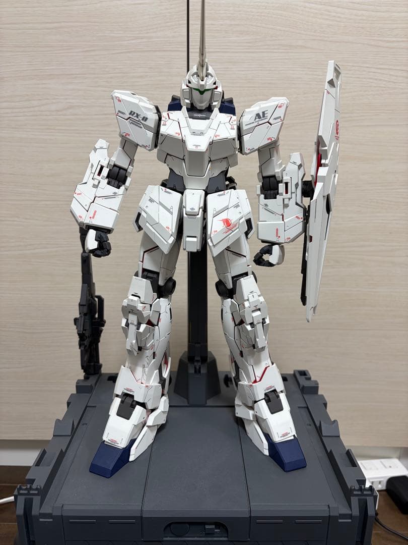 バンダイPG RX-0 ユニコーンガンダム 1/60LEDユニット完成品
