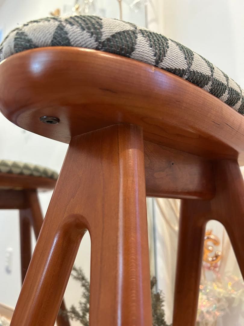 幾何学模様　オーバル型　スツール　木製　HOLM230 amba stool