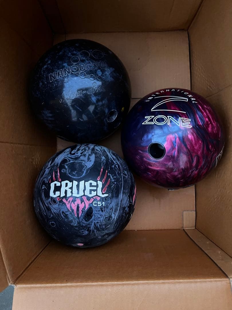 EBONITE ボーリングバック 14ポンドボーリングボール3玉付き