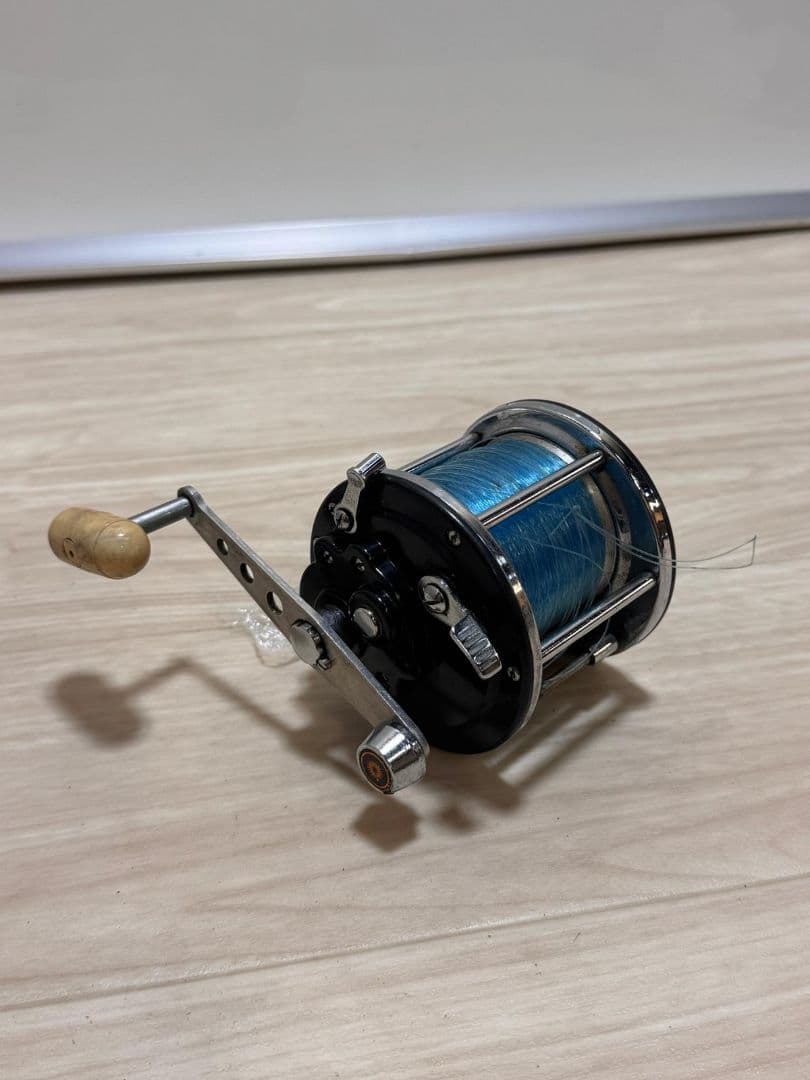 Ocean Star 600 ベイトリール