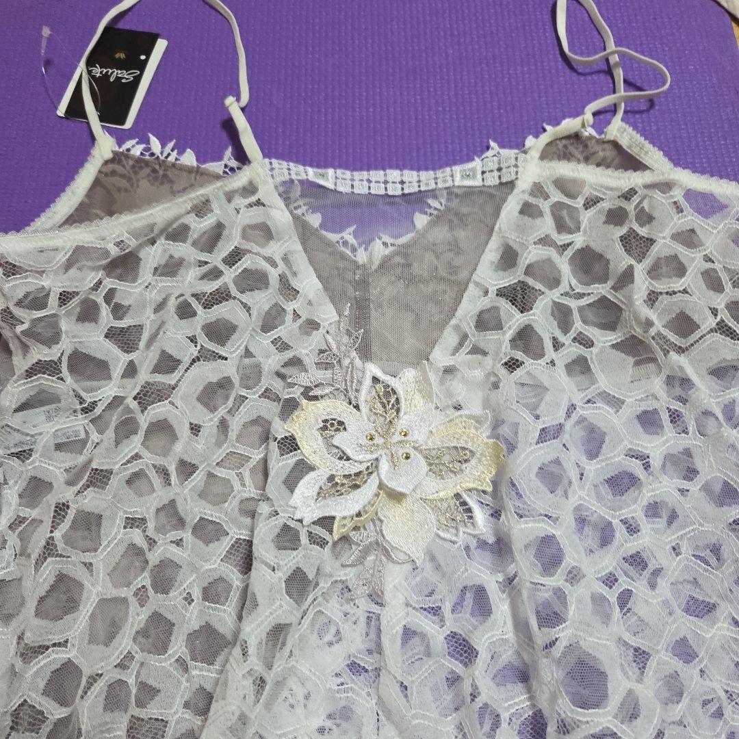 Salute 花刺繍付きキャミソール グレー