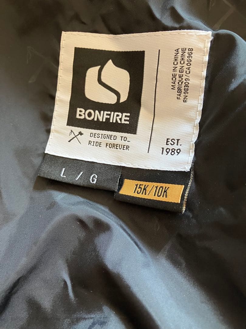 BONFIRE スノーボードジャケット　赤 防水素材 フード付き