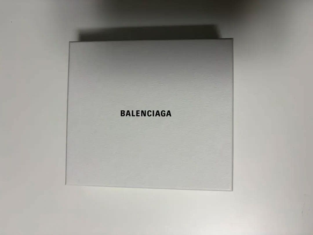 BALENCIAGA ブラックレザー 二つ折り財布