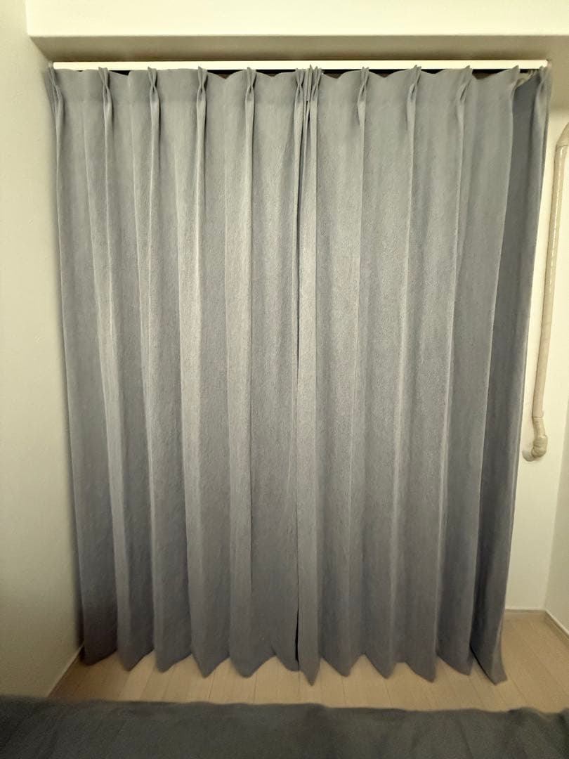 モモナチュラル　リネンドレープカーテン テクスチャー生地