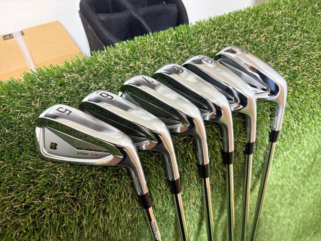 【極美品】258CBP 5-PW ダイナミックゴールドS200 ブリヂストン