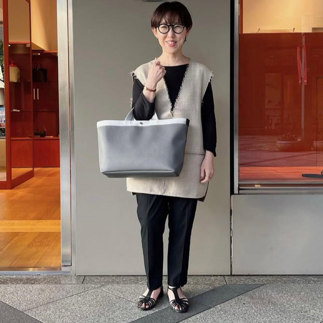 エルベシャプリエ◉705GP◉スクエアトートL◉グラニ×シルバー