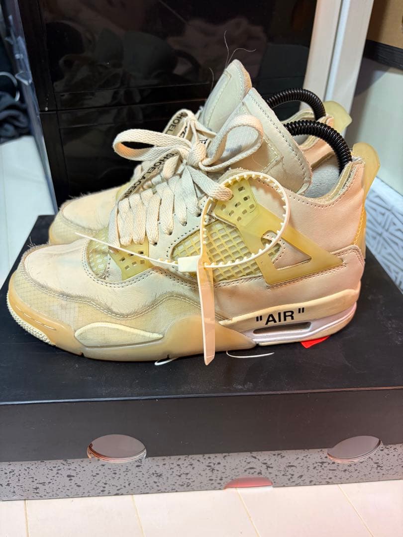 Off-White × Nike Women's Air Jordan