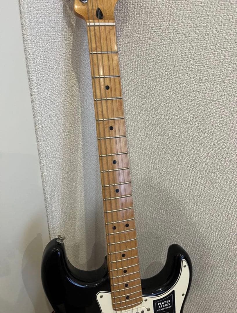 え*む様 Fender Player Series ブラックエレキギター