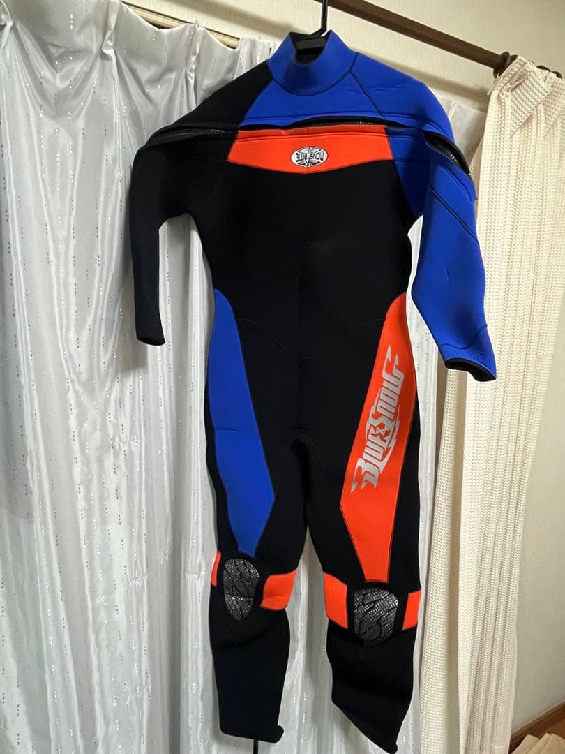 スキューバダイビング用ウエットスーツ