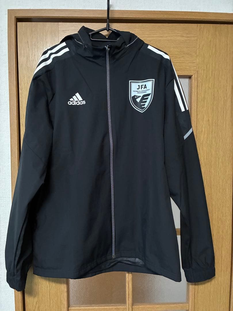 き*こ様 アディダス　オールウェザージャケット　サイズO ブラック JFA