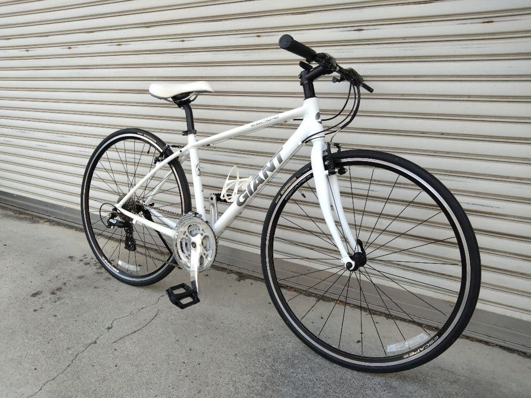 ジャイアント　GIANT　エスケープR３　Escape　R３　神奈川　引取限定