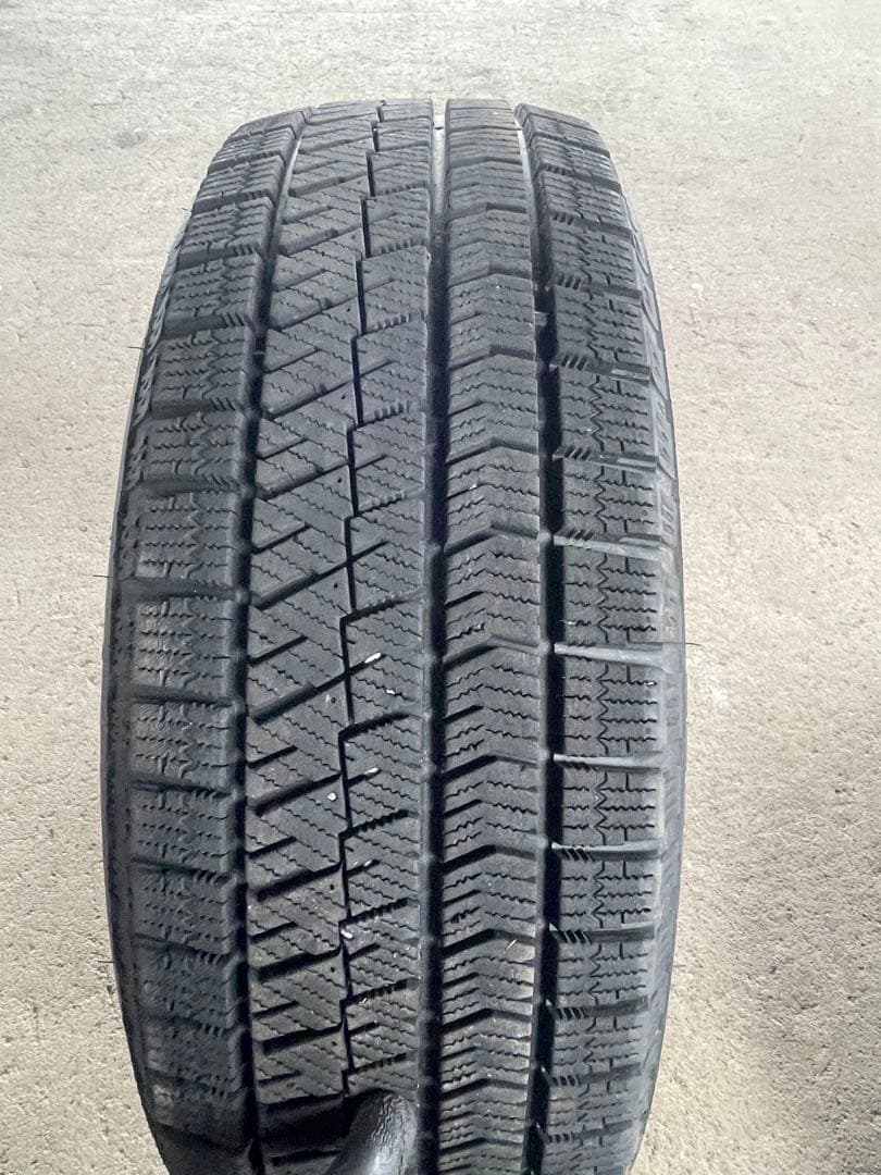 ✦送料込✦ブリヂストン　スタッドレスタイヤ　VRX2 195/65R15 2本
