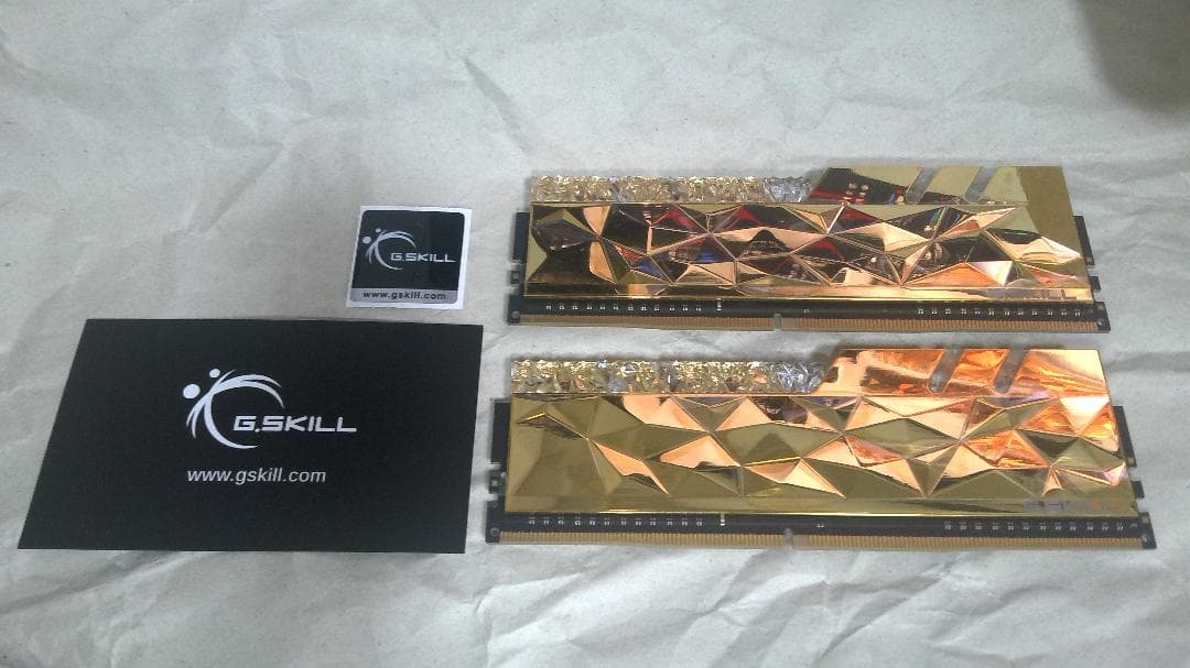 T*ン様 G.SKILL F4-5333C22D-16GTEG DDR4 メモリ