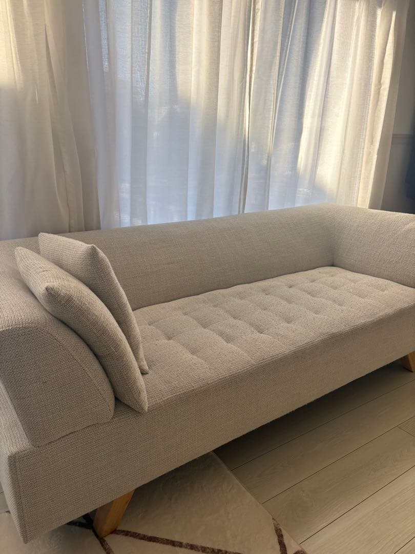 LOWYA ライトグレー ファブリックソファ