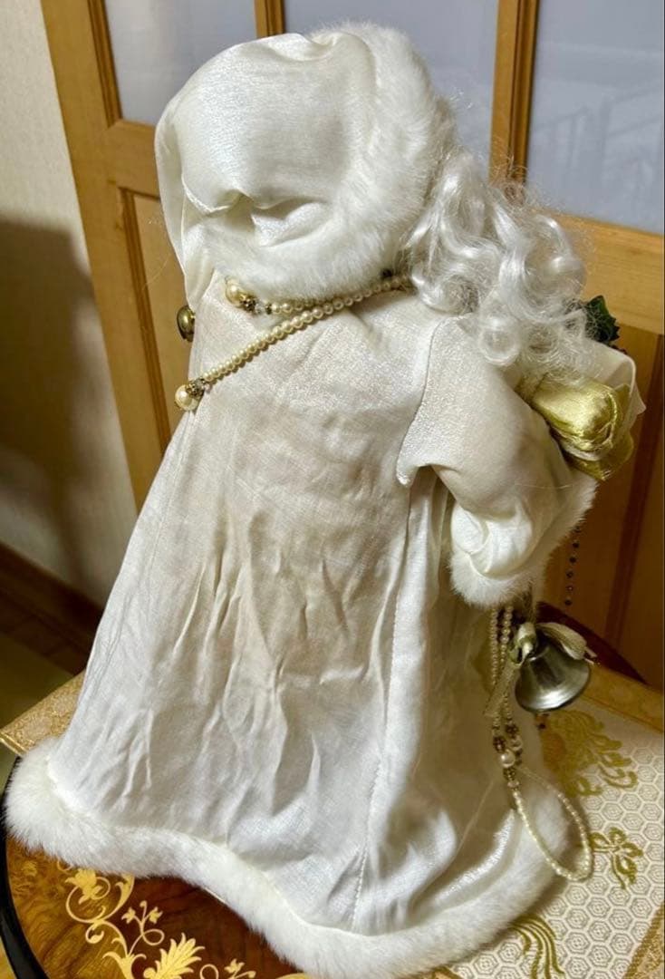 クリスマス　サンタクロース　置物 ホワイトサンタクロース