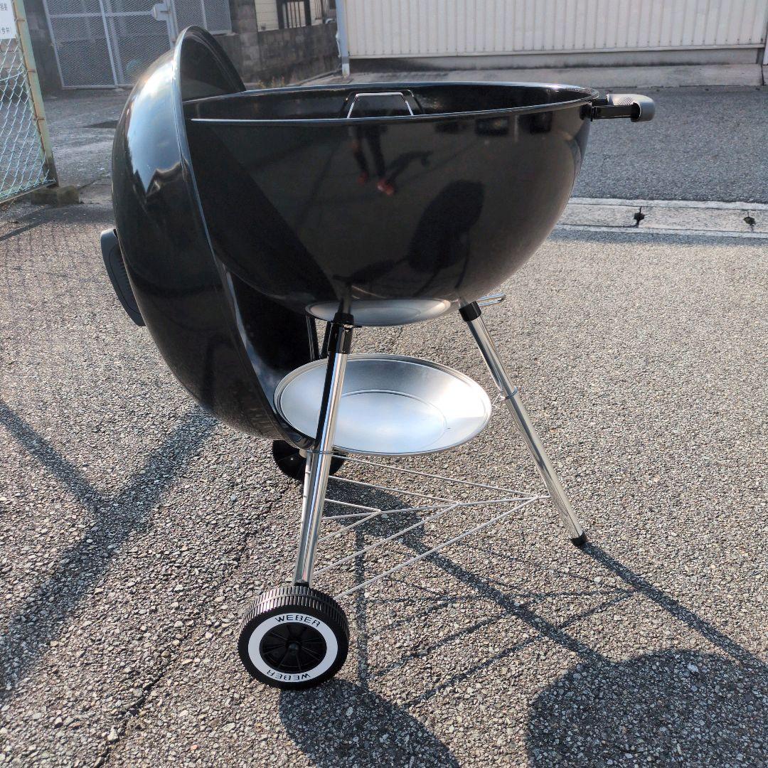 新品　人気Weber 57cm Compact グリル Charcoal BBQ