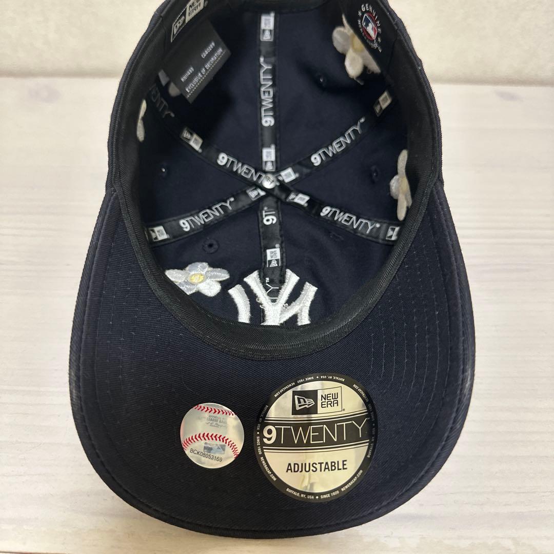 激レア‼️公式サイト店舗在庫なし！NYロゴ 花刺繍 ベースボールキャップ ネイビー