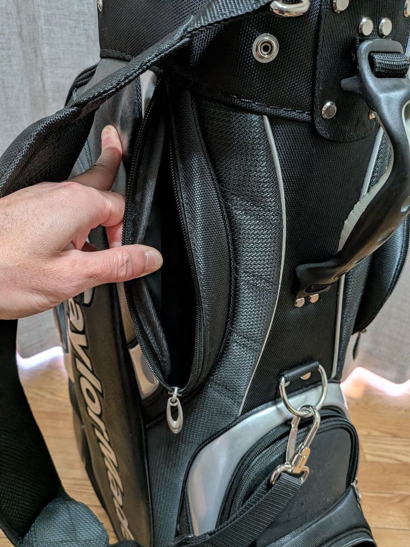 TaylorMade キャディバッグ 黒/シルバー