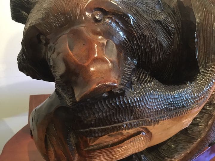 巨大熊の木彫り Handmade wooden Bear Hokkaido