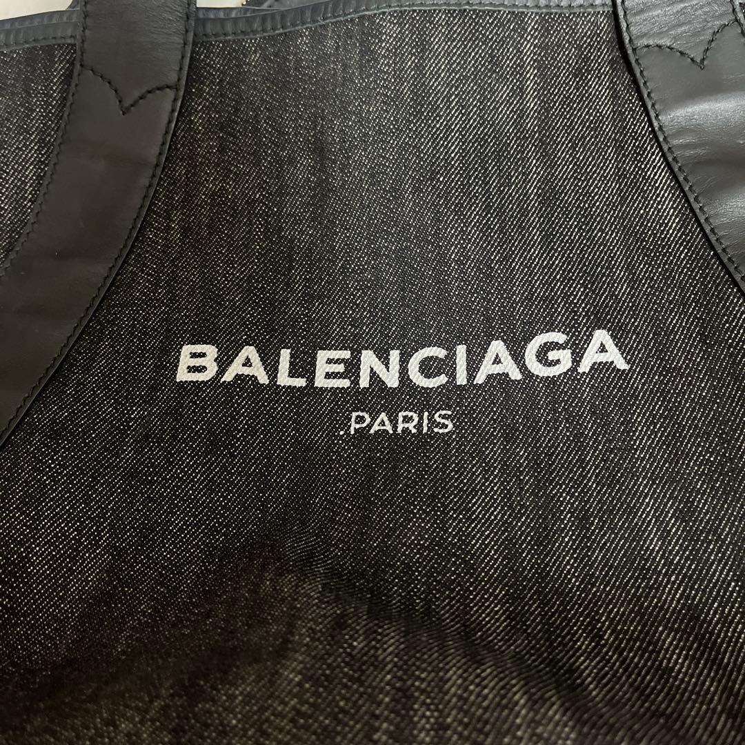 バレンシアガ ネイビーカバス　L ブラックデニム