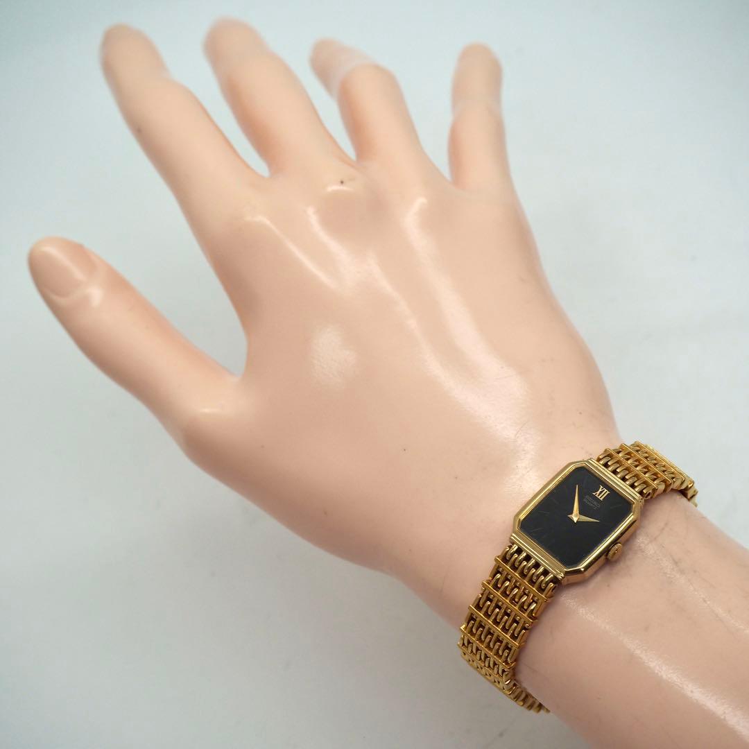 398 稼働【美品】SEIKO 時計　ブラック　ゴールド　スクエア　レディース