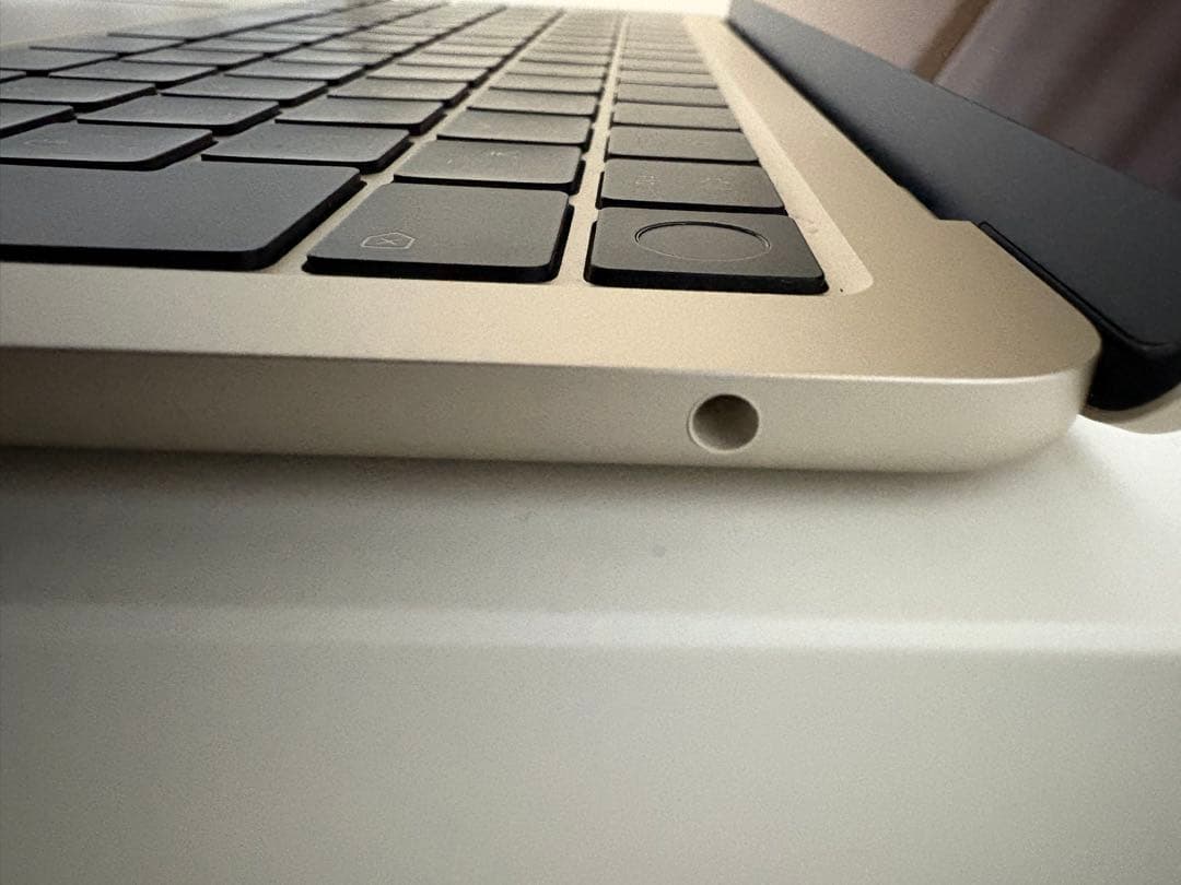 バッテリー100% MacBook Air M2 スターライト 16G 512G