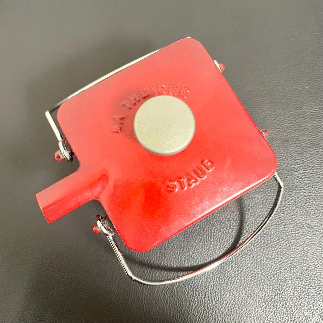 【レア廃盤品】staub ストウブ スクエアティーポット 赤色 専用台座付き