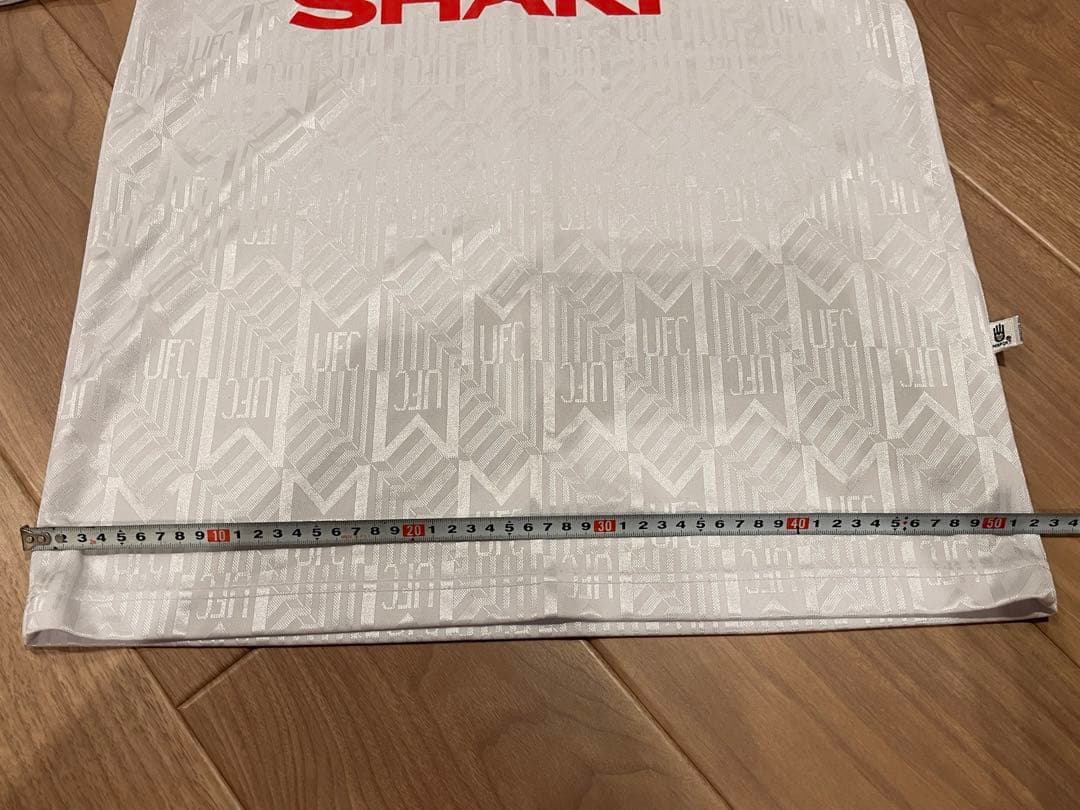 ユニフォーム　マンチェスターユナイテッド超レア紐襟サイズＸＬ