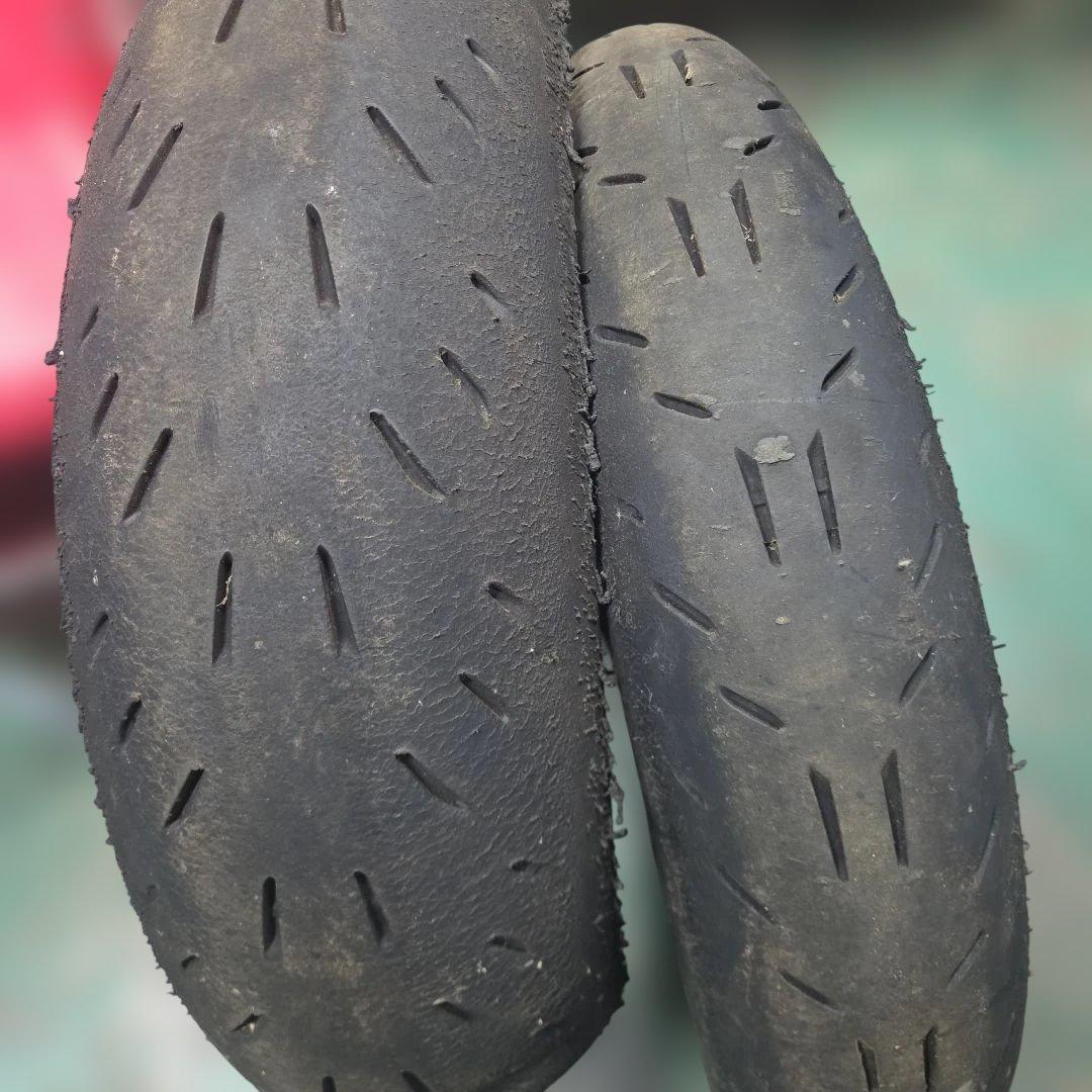 ミシュラン パワーカップevo 120/70ZR17 180/70ZR17