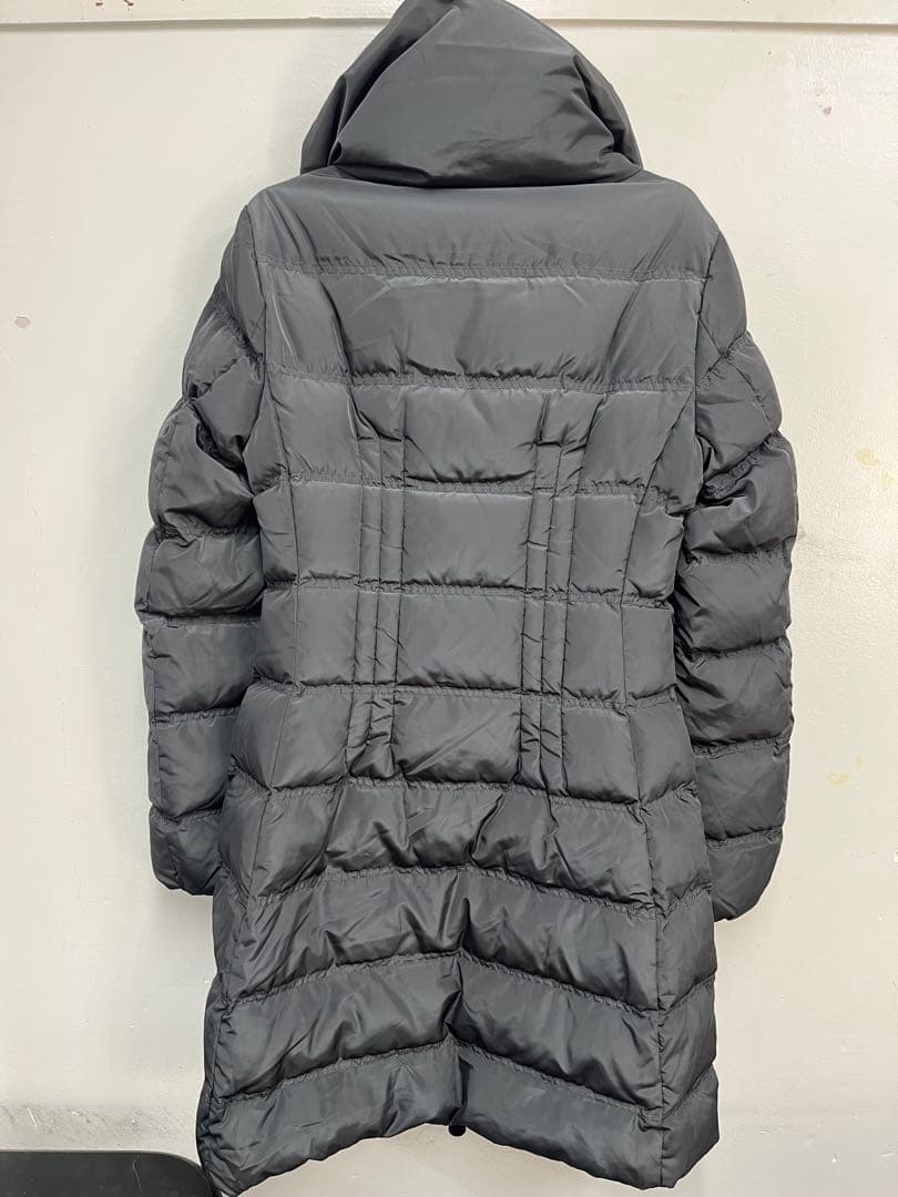 t*i様 値下げ‼︎MONCLER グレー ダウンジャケット