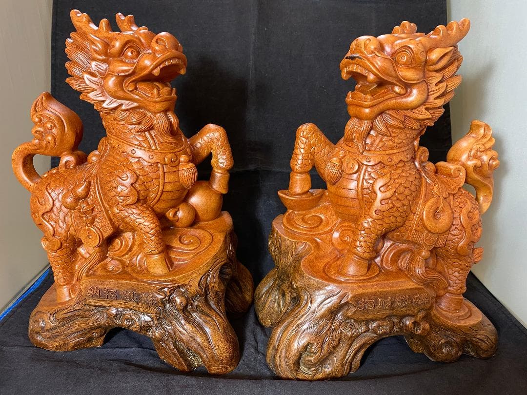 麒麟木製置物　２体セット　霊獣　人間関係　トラブル解消　幸運