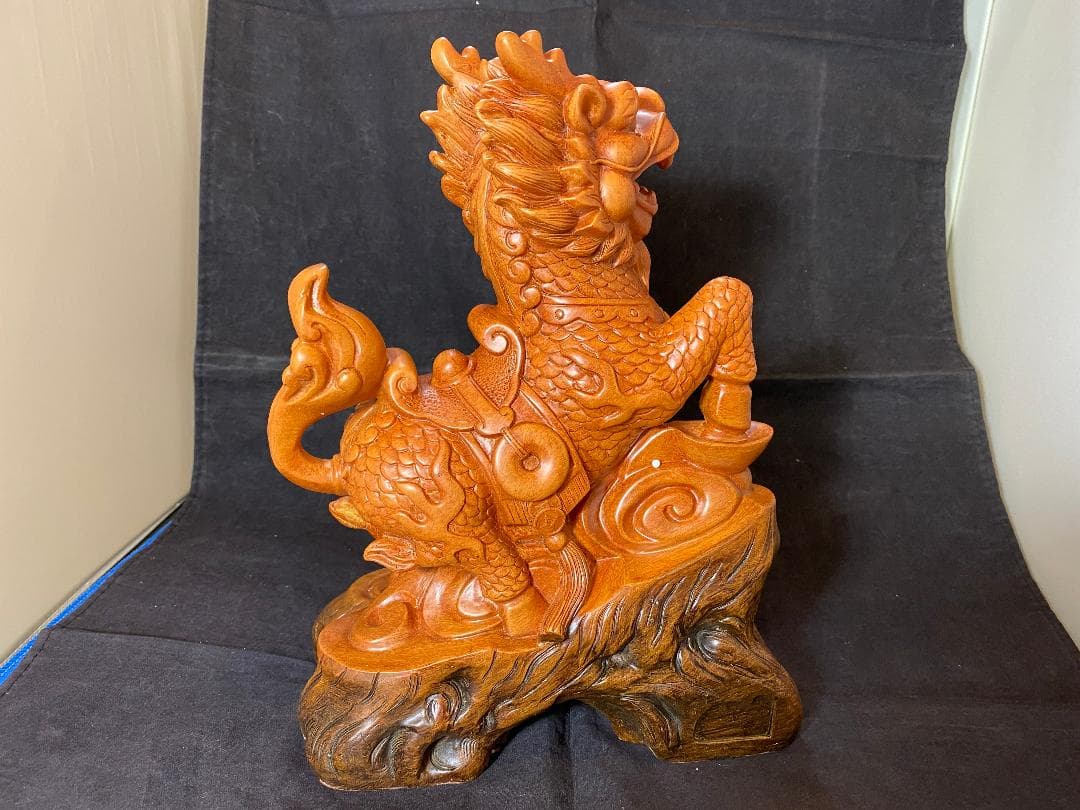 麒麟木製置物　２体セット　霊獣　人間関係　トラブル解消　幸運