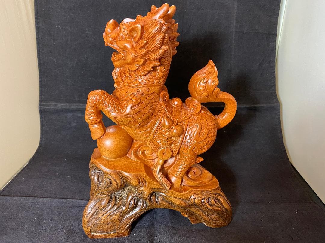 麒麟木製置物　２体セット　霊獣　人間関係　トラブル解消　幸運