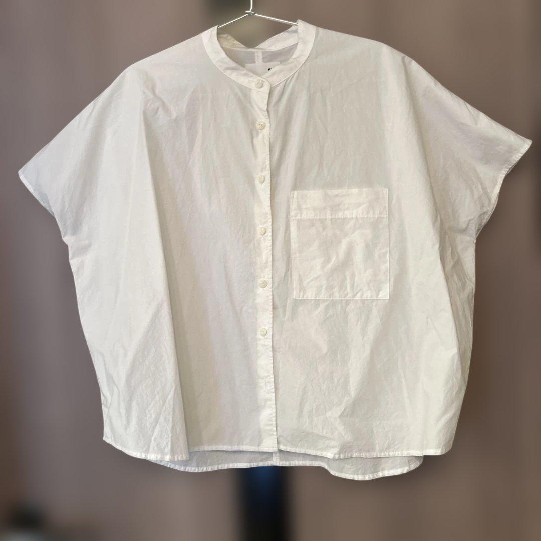 HUIS. 遠州織物オーガニックコットンバンドカラー半袖ブラウス 白U110