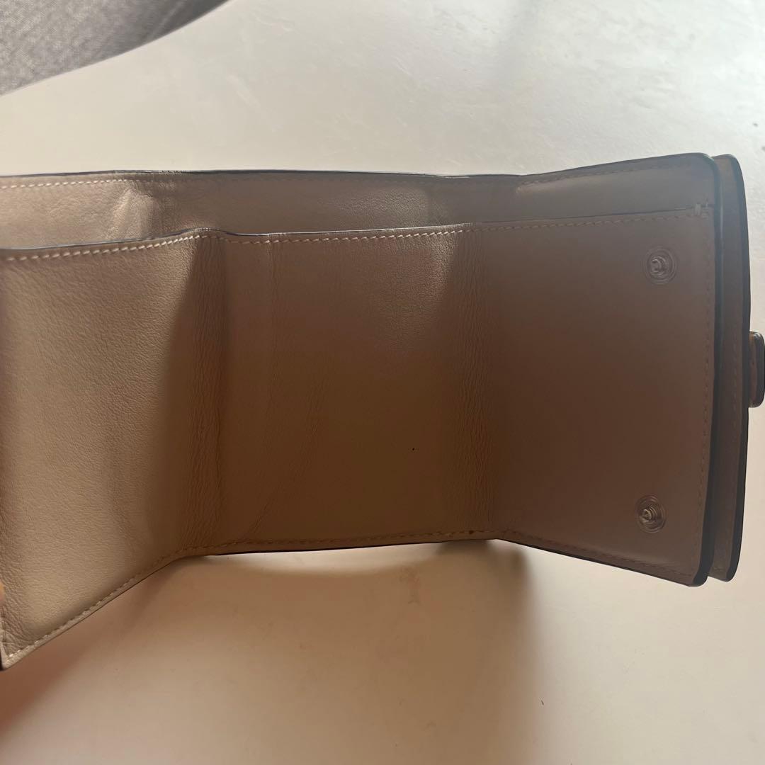 美品❁⃘LOEWE(ロエベ)トライフォールドウォレット三つ折り財布❁⃘イエロー系