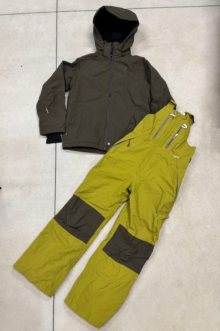 P.RHYTHM P.YETI JACKET、NAUGHTY BIB 150