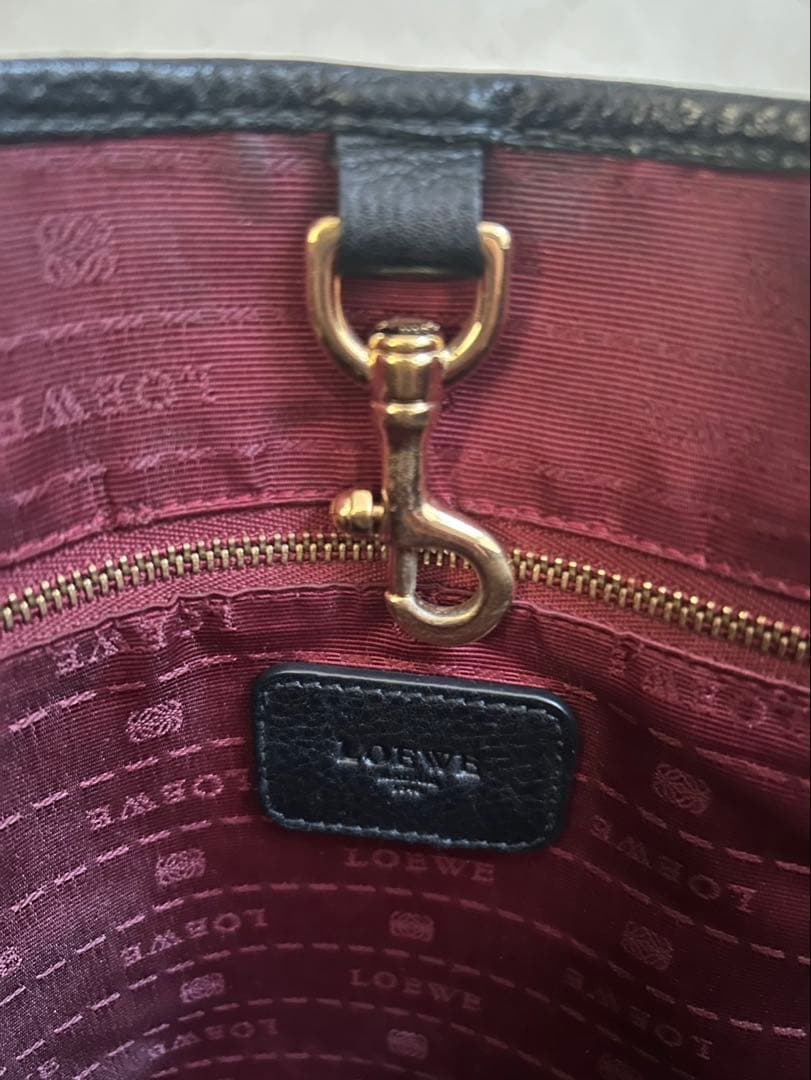 LOEWE 黒 レザートートバッグ