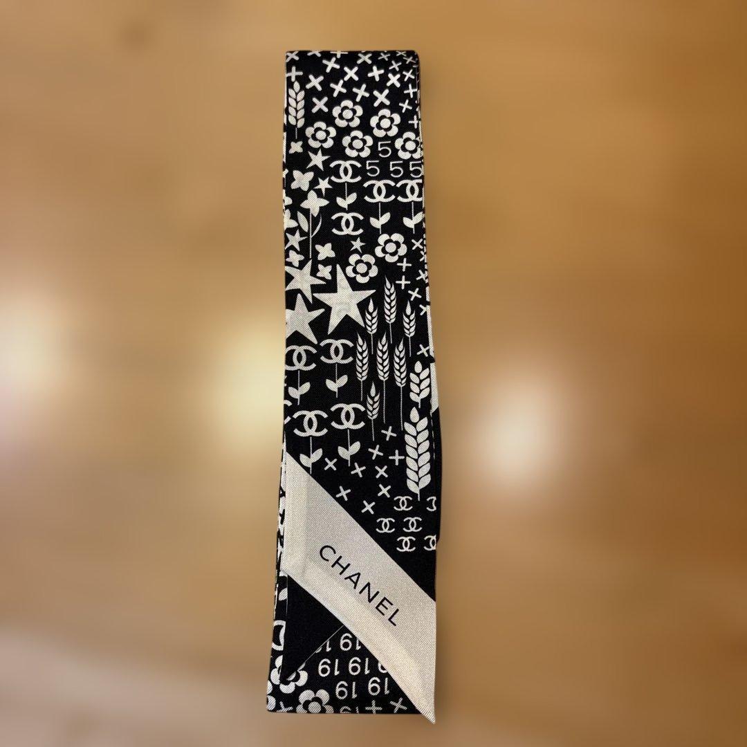 はるひ☆…様 CHANEL シャネル　細スカーフ　ブラック/ホワイト
