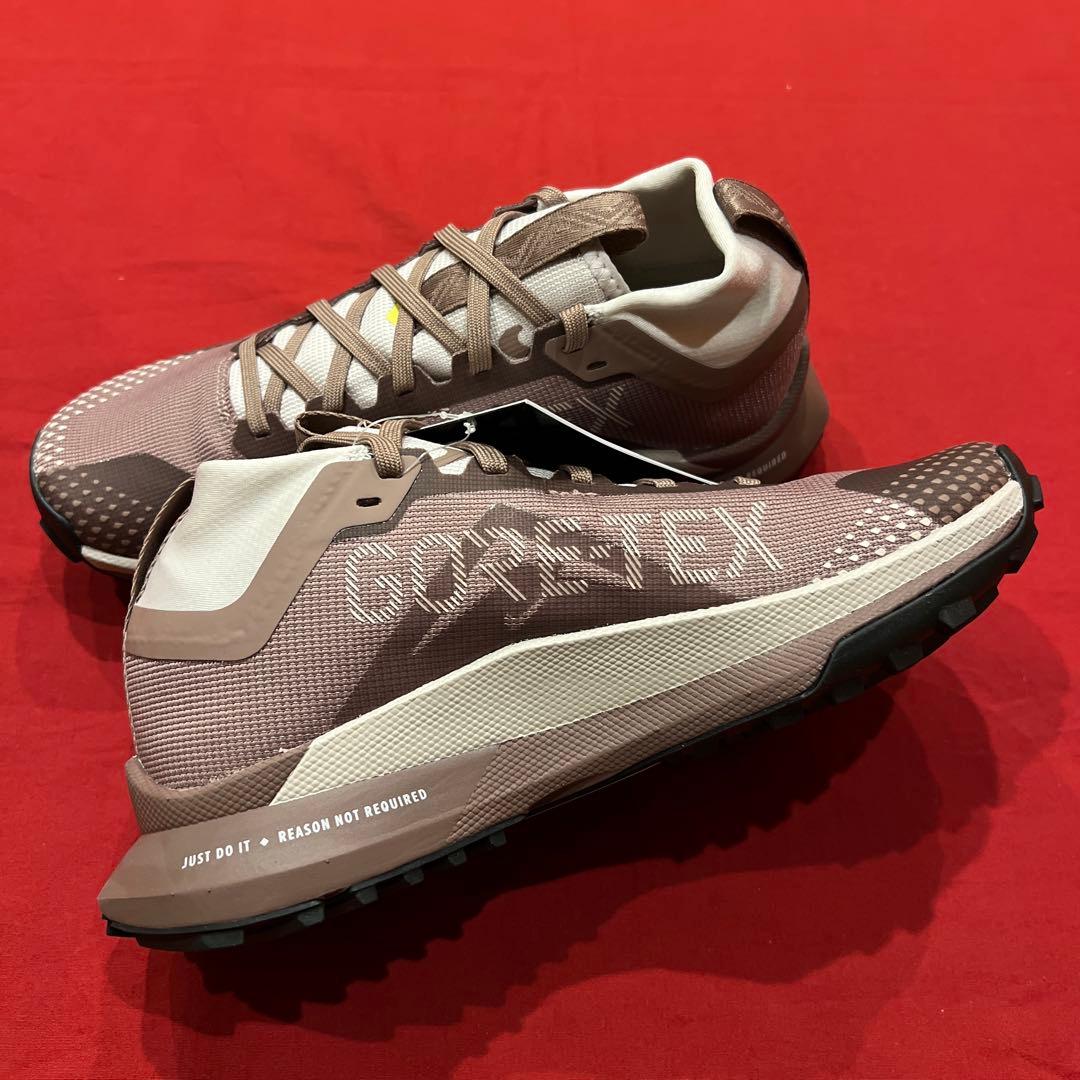 新品　25cm　ナイキ　ランニングシューズ　ウィメンズ ペガサス トレイル 4