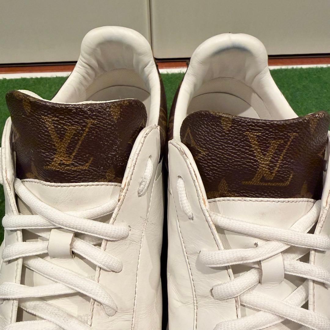 【激安】Louis Vuitton ホワイトスニーカー