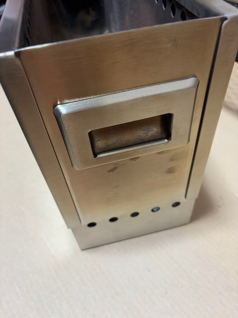 DOD めちゃもえファイヤー 二次燃焼 焚き火台